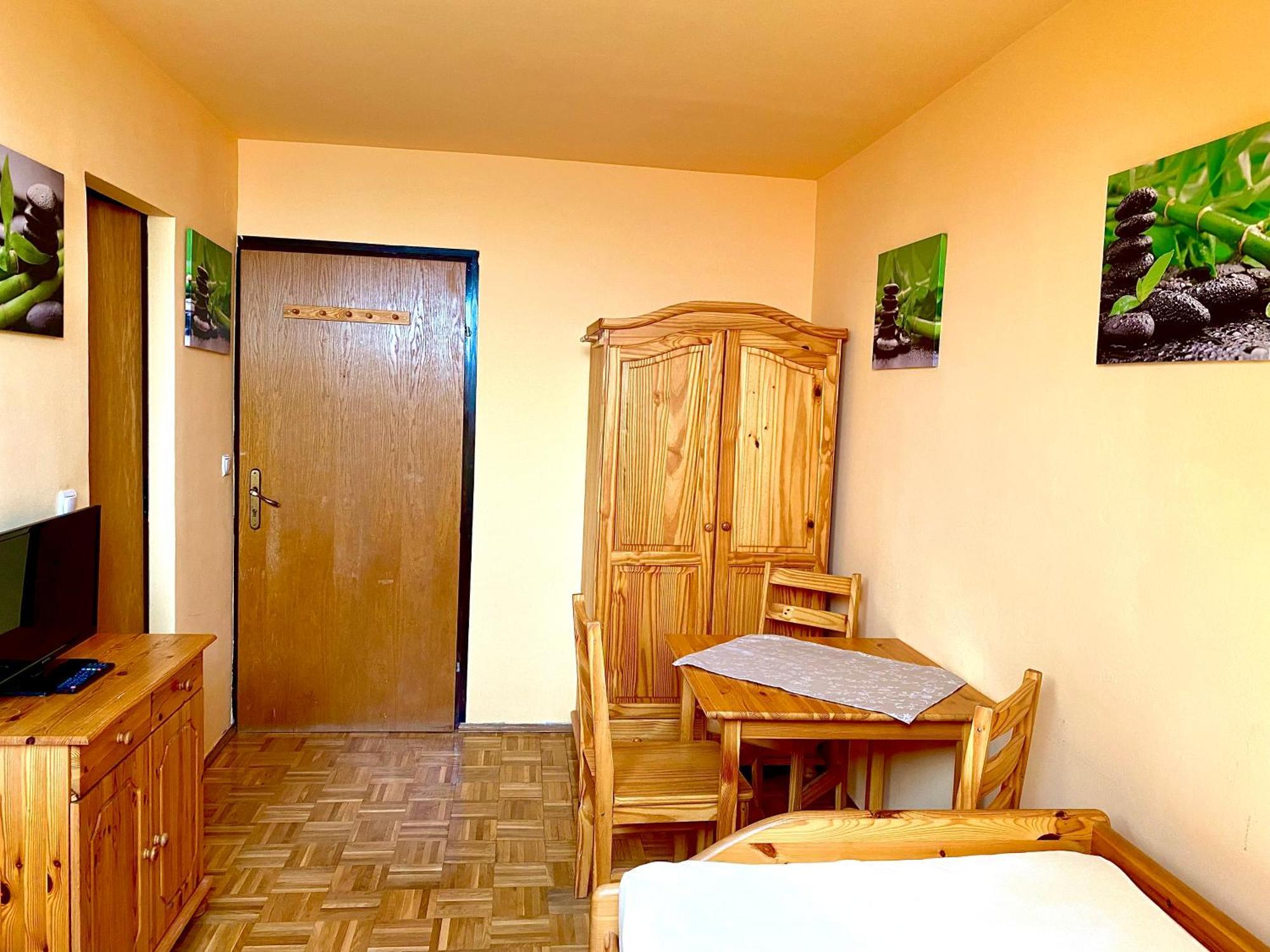 Pension zur Heiligen Krone Mauterndorf  Exterior foto